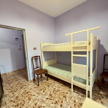 Central Shkoder Apartment アパート